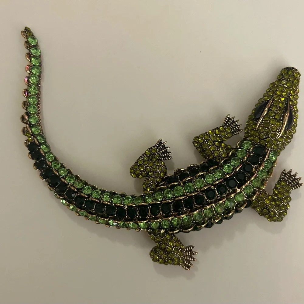 Green Crystal Lizard Brooch - Decorative Reptile Pin